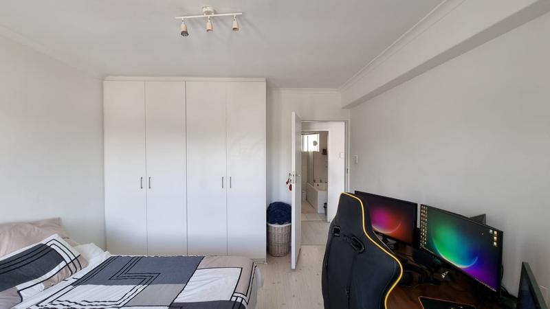To Let 2 Bedroom Property for Rent in Woodstock Western Cape